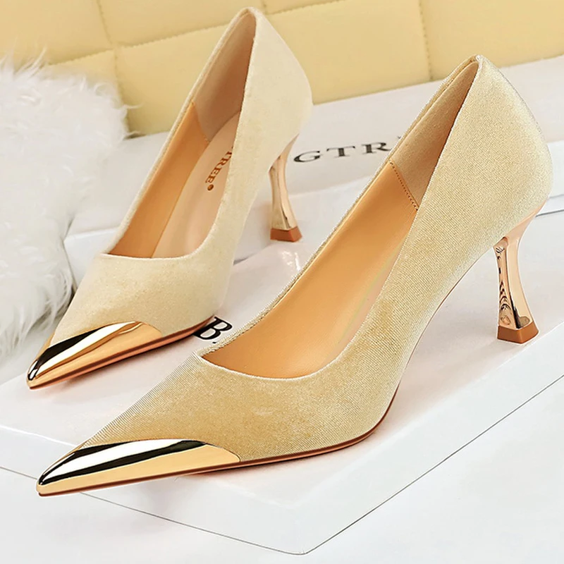 Women 7 Cm Heels Metal Pointed Women Pumps Fashion Kitten Heels Sexy Party Shoes Women Suede Lady Heels Luxury Wedding Shoes