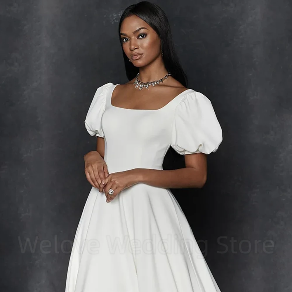 Vintage Square Collar Wedding Dress Short Puff Sleeve Princess A-Line Floor Length with Pocket and Sweep Train Backless Gowns