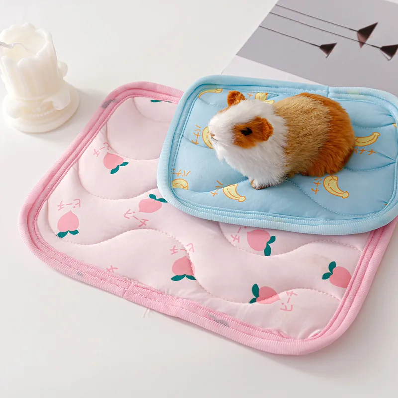 Small Pet Cooler Mat Summer Ice Silk Cool Feeling Pet Mat Hamster Kennel Mat Guinea Pig Chinchilla Rabbit Small Pet Cooling Mat