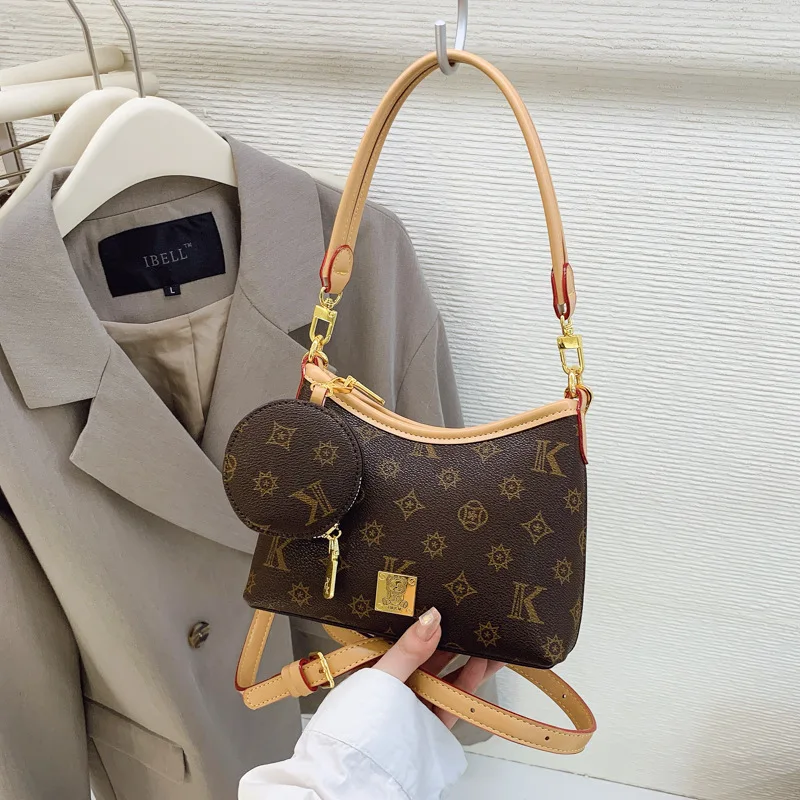 

Luxurious Versatile Women's Shoulder Crossbody Bag Retro Print Design Tote Underarm Bag Ladies' Large Capacity Messenger Handbag