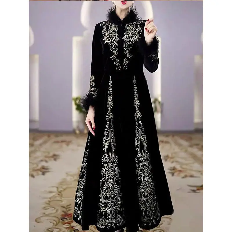 Elegant Women's Long Sleeve Velvet Party Dress
