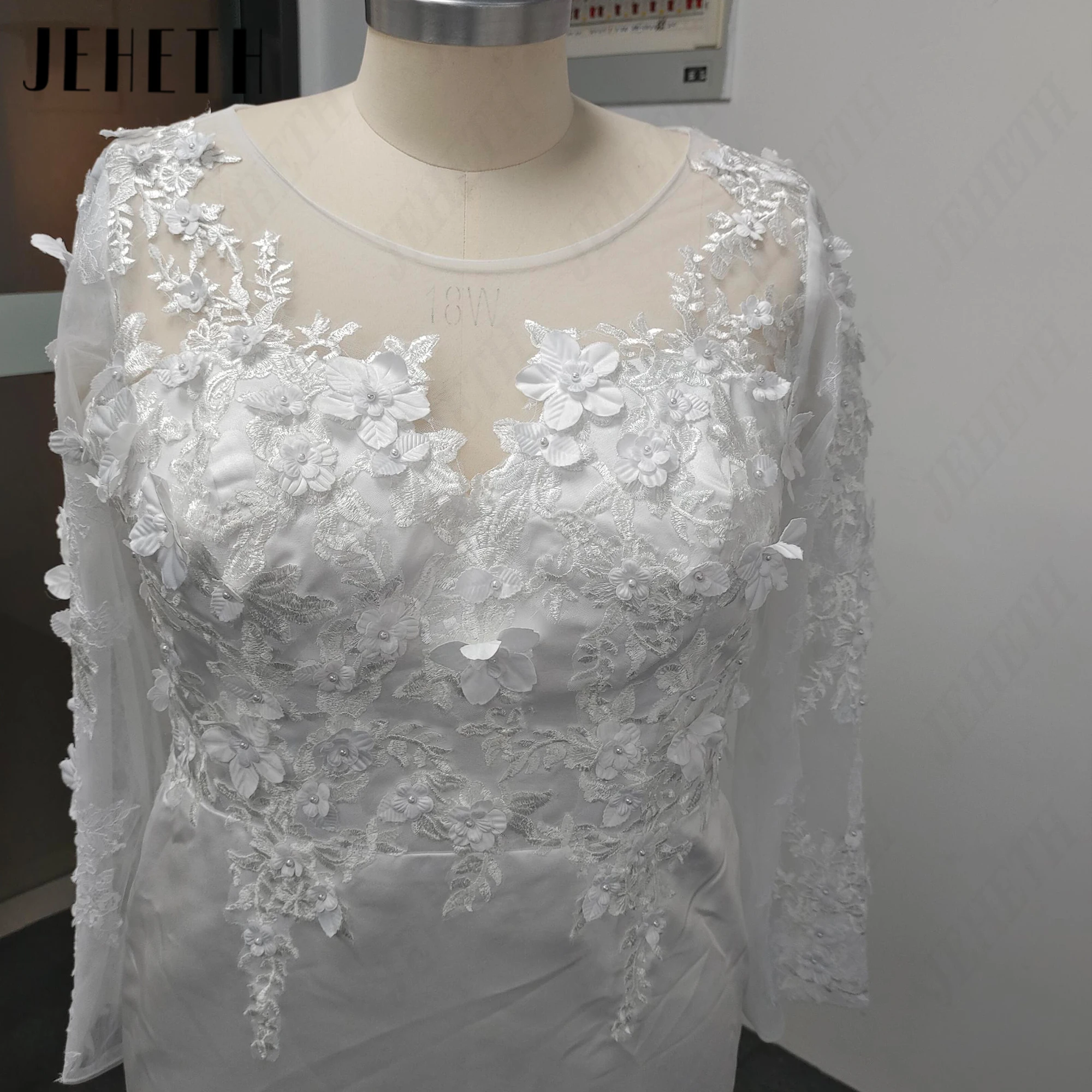 JEHETH Mermaid Scoop Wedding Dresses Plus Size Satin Full Sleeves Bridal Gowns Simple Appliques Exquisite Lace Customized