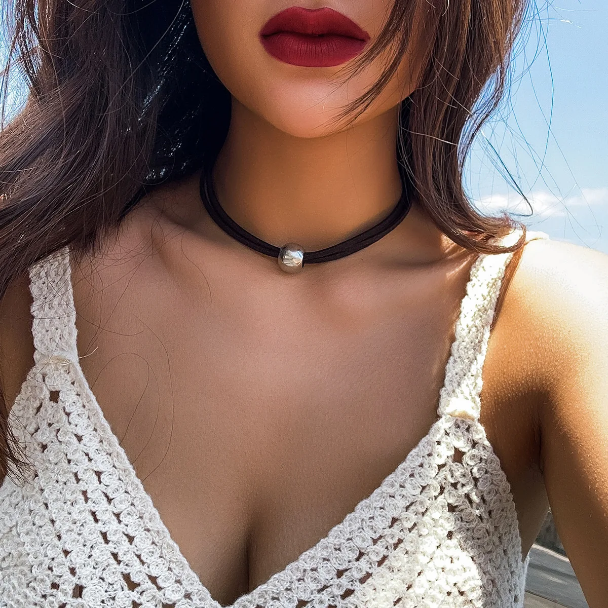 Choker Necklace Adjustable Geometric Resin Round Bead Short Length for Women Chic Lightweight Durable Unique Premium