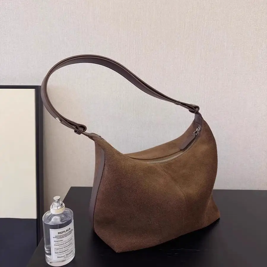 Mystic Frosted Women's Bag 2025 New Underarm Tote Bag Vintage Deer Suede Luxury Single oulder Crossbody Bag Casual  Color