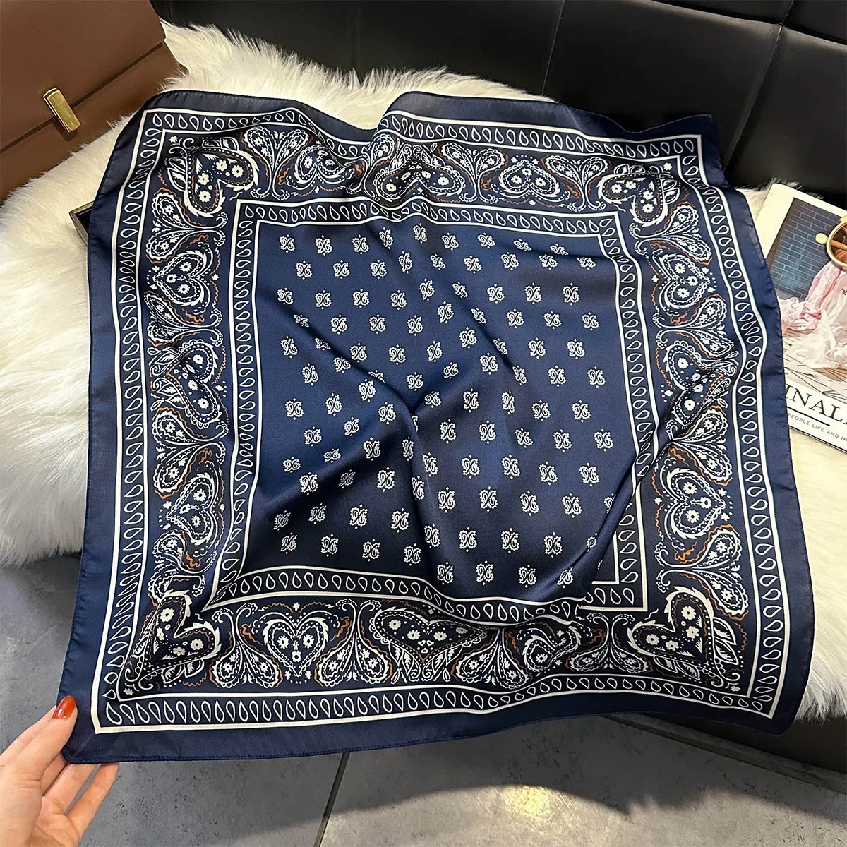Luxury Fashion Paisley Scarf for Women 70x70cm Small Square Silk Scarves Elegant Shawl Bandana Hijab Shawl