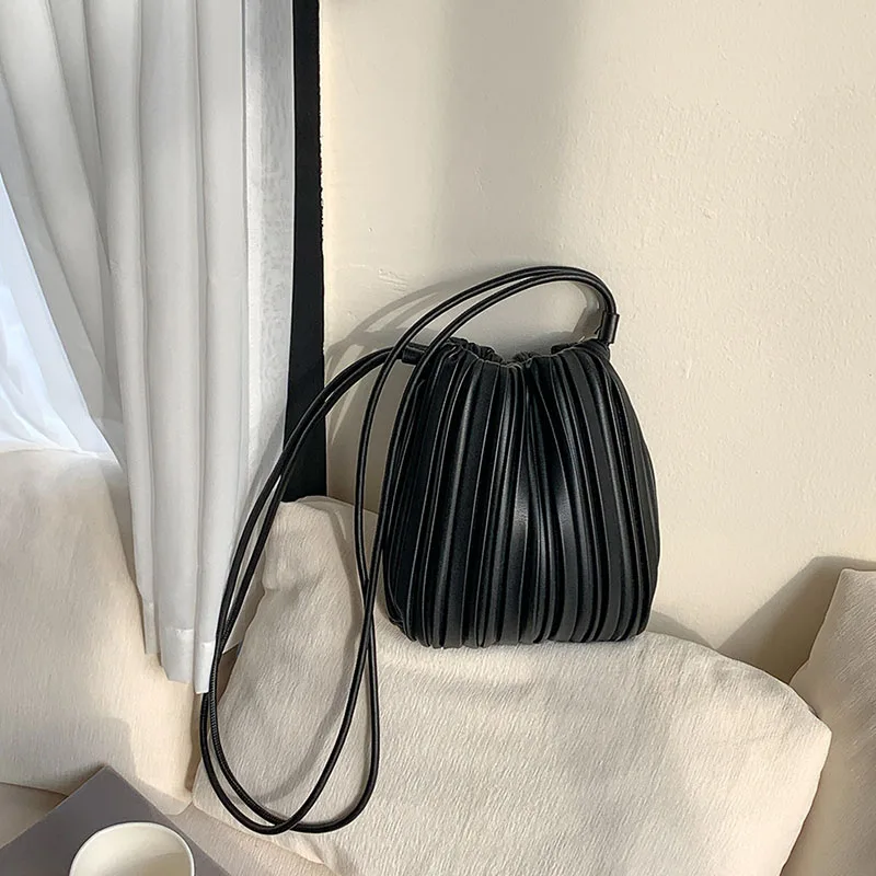 

PU Leather Small Square Bag Crossbody Bags Women New Fashion Retro Pleated Versatile Shoulder Bag Korean Luxury Handbags