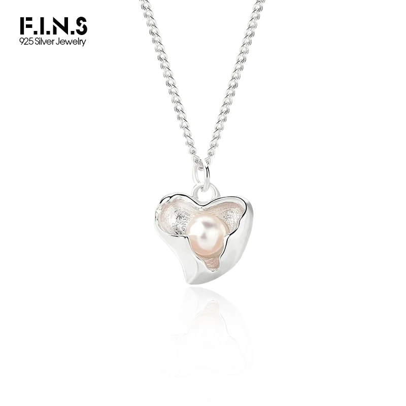 

F.I.N.S S925 Sterling Silver Irregular Love Heart Freshwater Pearl Necklace Women Fashion Small Pendants Collarbone Chain Jewels