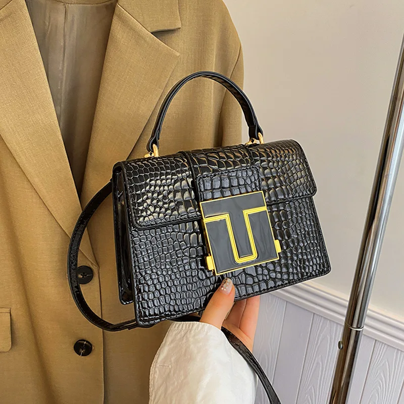 

2025 New Women's Luxury Crocodile Pattern Saddle Bag, Adjustable Strap Crossbody Purse, Versatile Shoulder Tote for Work Commute