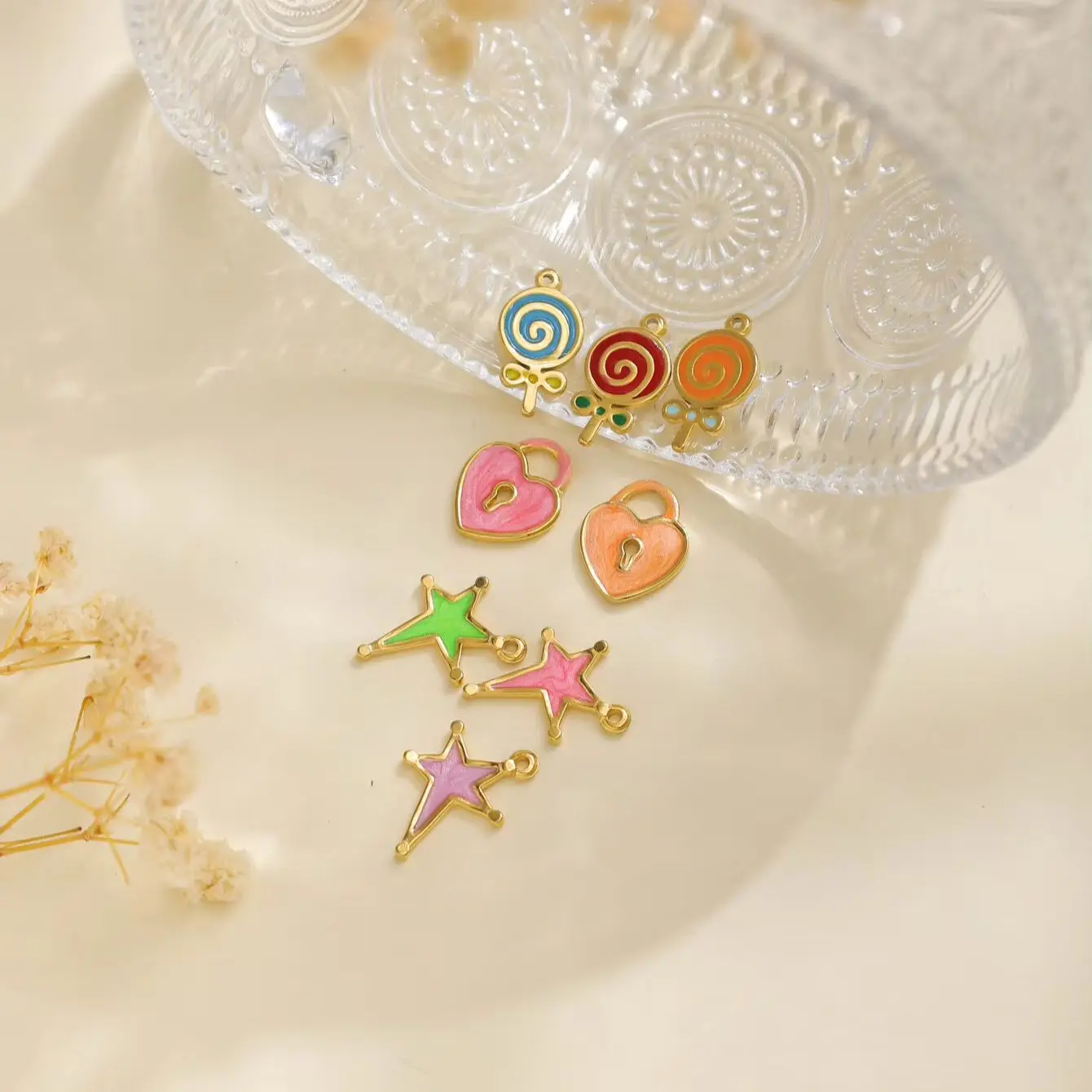 5-Piece Set of Cute Colorful Enamel Star, Lollipop, and Heart-Lock Pendants – Perfect for DIY Jewelry Gifts for Girls