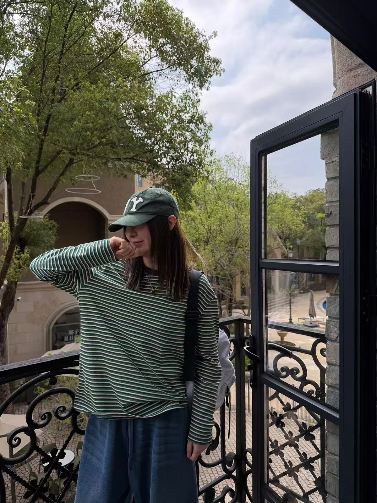 

Lin Rou Rou Весна 2026 Новая женская футболка из чистого хлопка с длинным рукавом в полоску, базовая, повседневная, свободного кроя, комфортная, дышащая