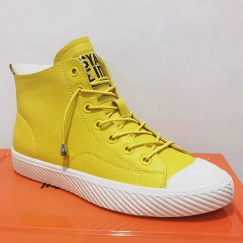 2024 nowe wysokiej wysokiej jakości skóra bydlęca buty wiosenne płaskie miękkie podeszwy sznurowane nowoczesne buty trampki buty ciepłe buty damskie