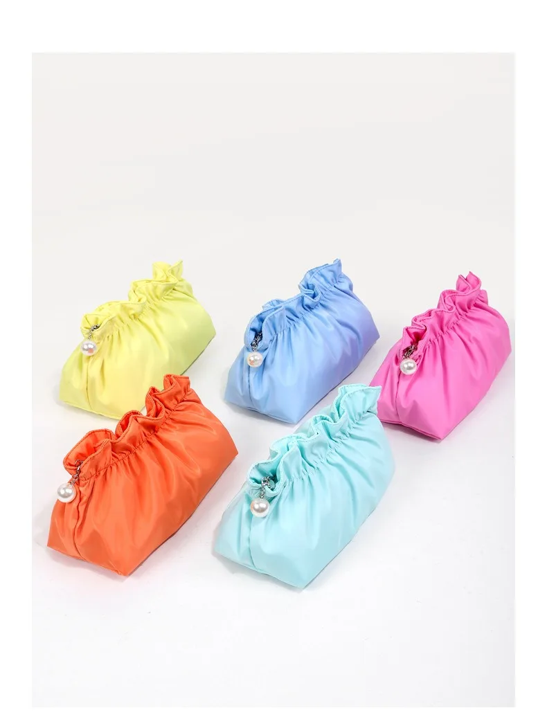 Makeup bag with high aesthetic value, pleated bag, storage bag with multiple color options, travel storage bag, portable waterpr