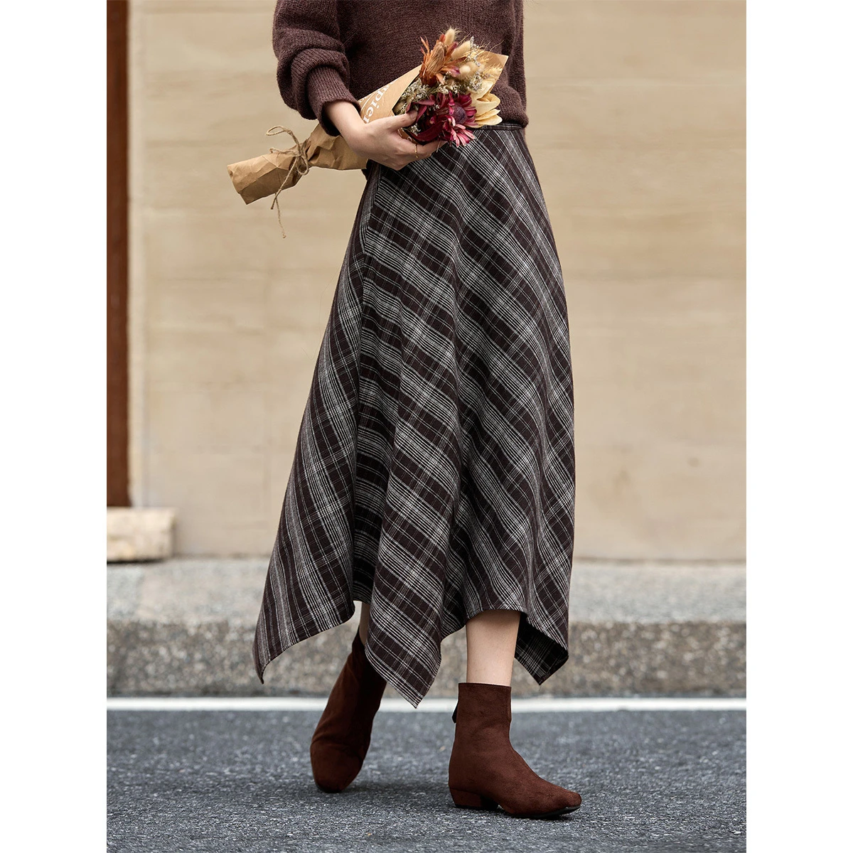 กระโปรงลายสก็อตวินเทจ VIMLY สำหรับผู้หญิง คอลเลคชั่นฤดูใบไม้ร่วง 2025 กระโปรงทรงเอ ชายกระโปรงไม่เท่ากัน ทรงยาว ทรงหลวม ใส่ได้หลากหลาย รุ่น A2976