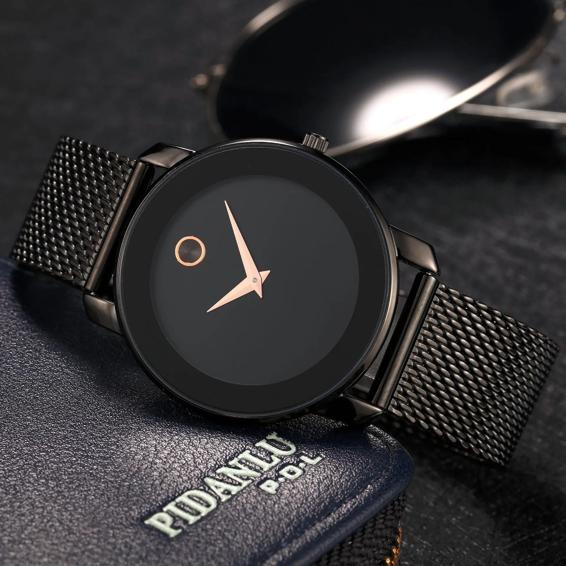 Unique Design Minimalist Watch Men Women Quartz Wrist Watch