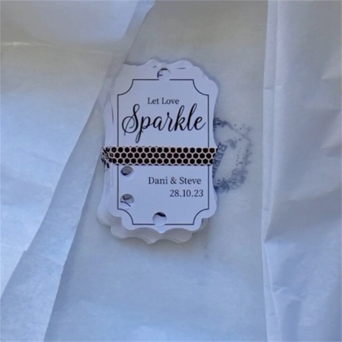 50pcs Wedding sparkler, it started with a sparkle, let love sparkle, married, custom, fast turnover, striker, sparkler, match,