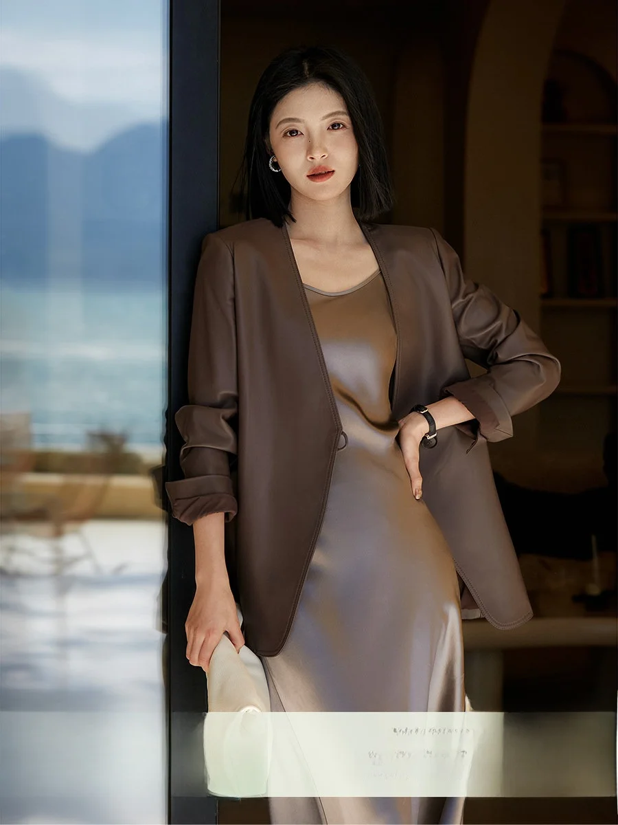 

Xiao Han Line Beauty Heavyweight Seasonal Ceremony Light Sheepskin One Button V-neck Suit Jacket Commute Style Standard Fit
