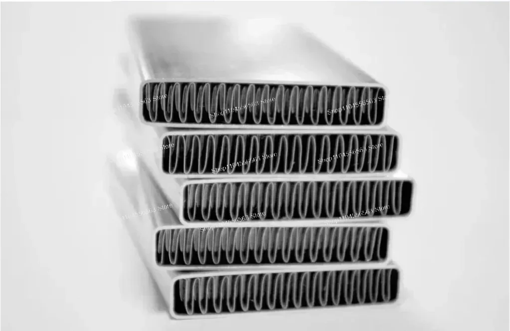 High Performance Durable Car Oil Cooler - Fits G87 M2/G80 M3/G82/G83 M4, OE 17118095293/17215A4DF50/17218095297