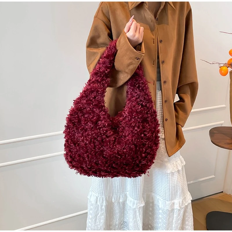 Flauschige, lockige Kunstfell-Hobo-Schultertasche, Plüsch-Halbmond-Unterarmtasche, weiche Teddy-Fuzzy-Halbmond-Handtasche, warme Winter-Handtasche für Damen – Detail 10