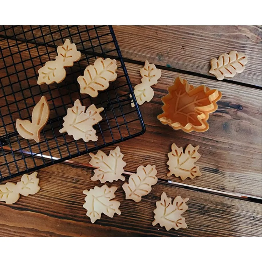 Leaf Plunger Cutter Maple Leaf Ce Cutter Baking Pie Crust Cutters for Thanksgiving