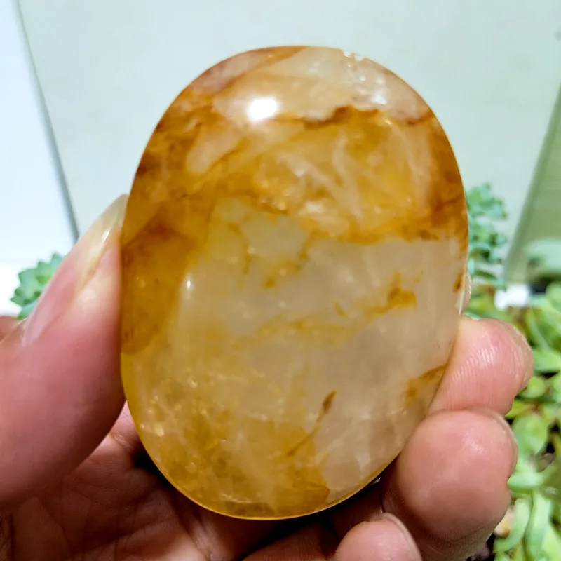 Natural Stone Yellow Quartz Crystal Palm Meditate Energy Sorcery Healing Feng Shui Crystals Home Decoration