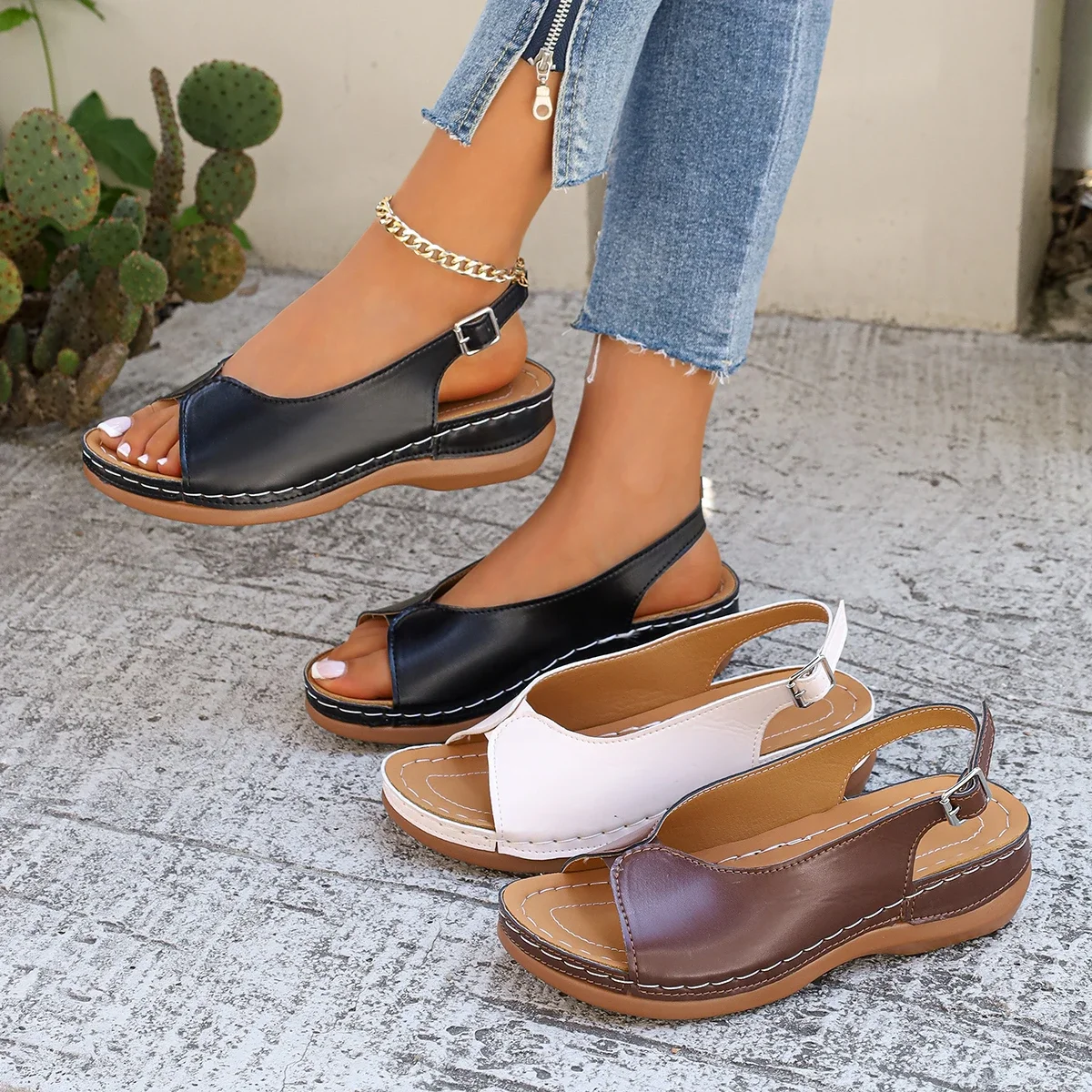 Hot Selling Comfortable Thick Bottom Fish Mouth Beach Casual Sandals for Women Fashion New Elegant Slope Heel Sandals