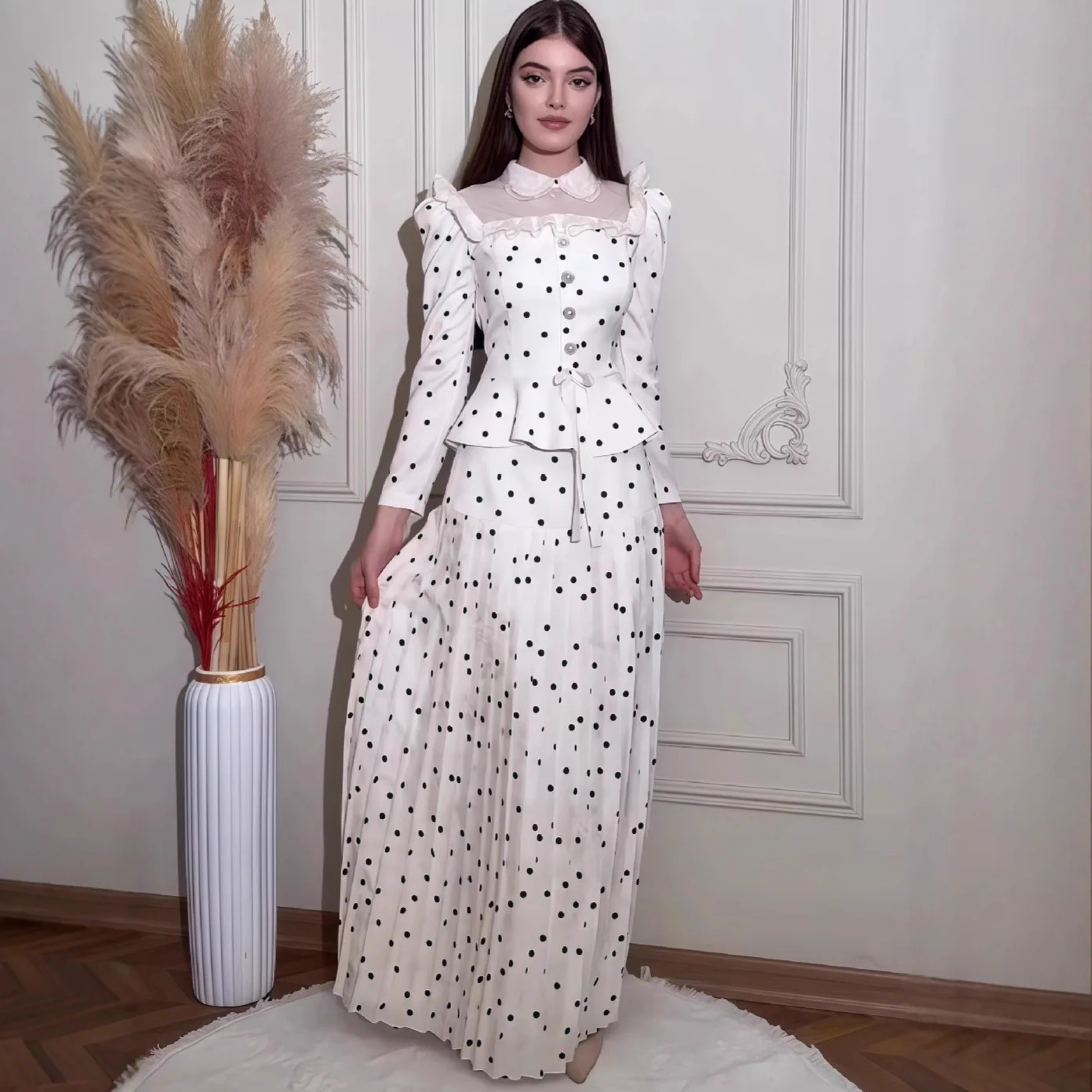 

2025 Summer New Temperament Long-sleeved Printed Jacket High Waist and Thin Skirt