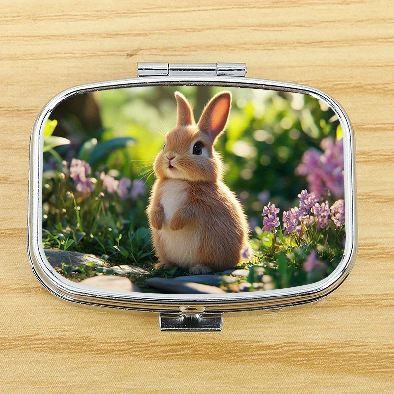 Flat-printed 1-piece rabbit design, 110 new pattern, square multi-layer metal pill box, a compact and portable medicine storage box, suitable for sightseeing and outdoor activities, can be placed in a pocket or bag. Please note that the printing position may vary