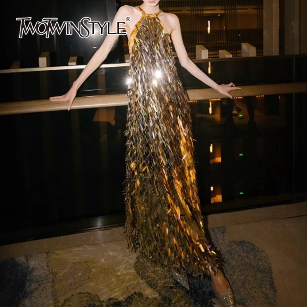 

TWOTWINSTYLE Gold Loose Spliced Sequins Fashion Long Dresses for Women Halter Sleeveless Temperament Dress Female Clothing New