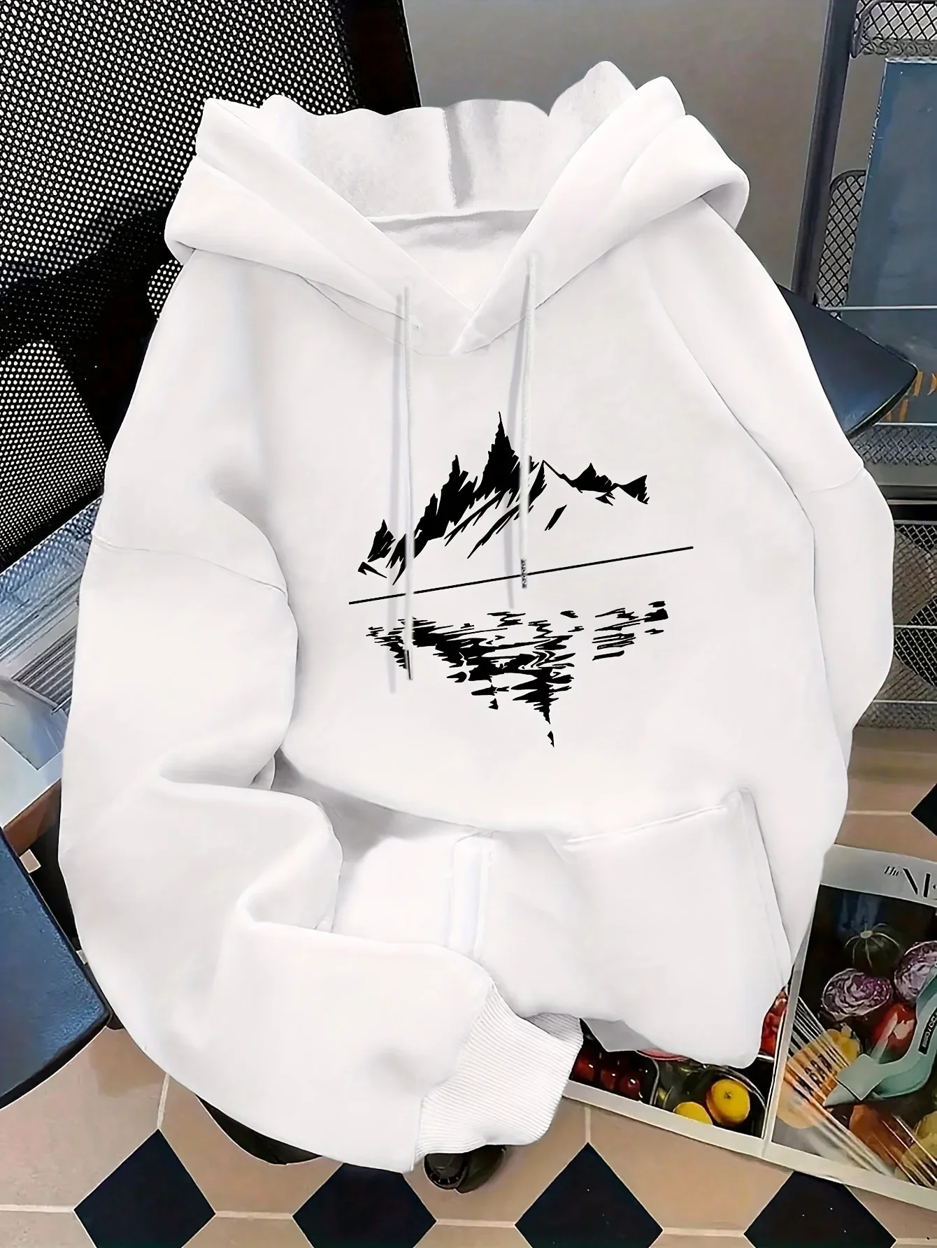 Casual Outdoor Hoodie Simple Black White Mountain Lake Reflection Chest Graphic Print Unisex Loose Fleece Pullover Hoodie