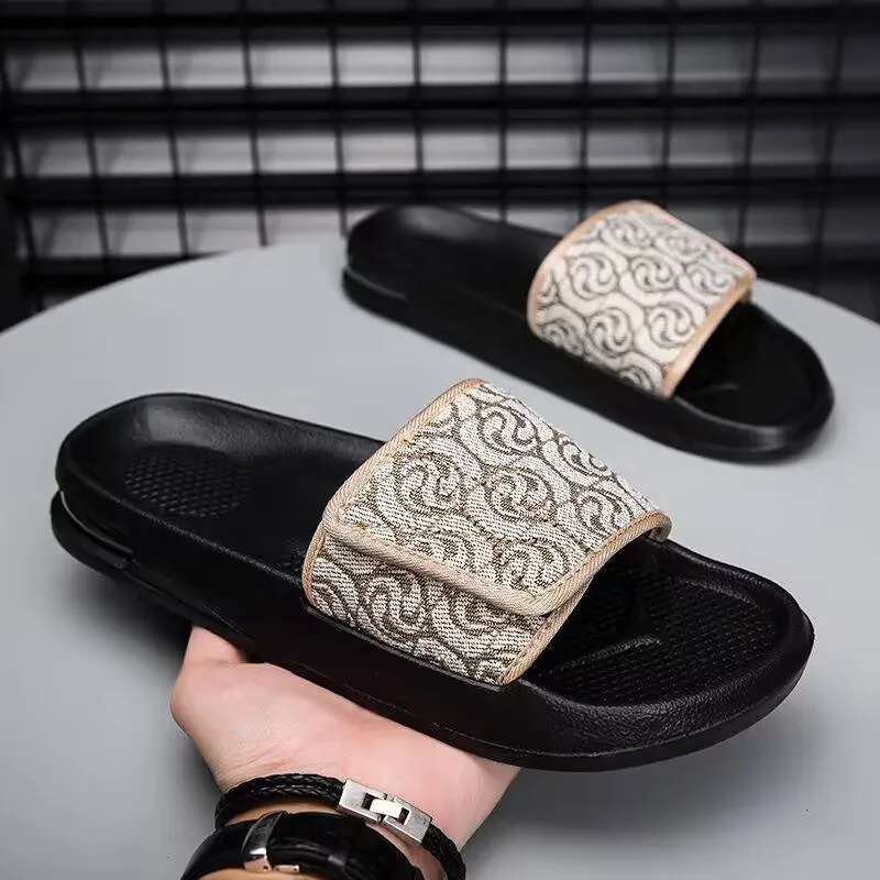 2024 Summer Slippers Fashion Comfortable Soft Sole Breathable Non-Slip Personality Simple Casual Sandals