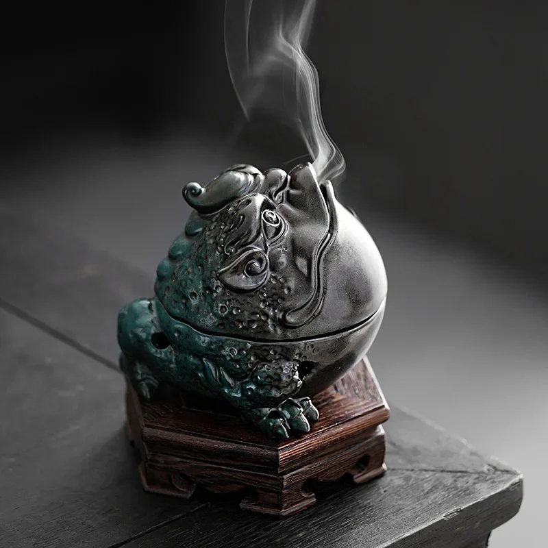 Creative Purple Clay Lucky Toad Arromatherapy Burner Sandalwood Stick Incense Holder Censer Tea Ceremony Incense Burner Zen