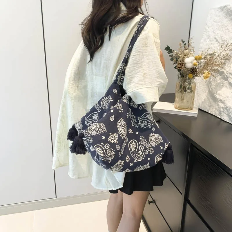 

Women's Bag Fashion New Thai Zongzi Bag Fashion Shoulder Bag Fringe Bag Bagutte Bag Bags Sweet Style Kawaii Small Bag Hand Bag