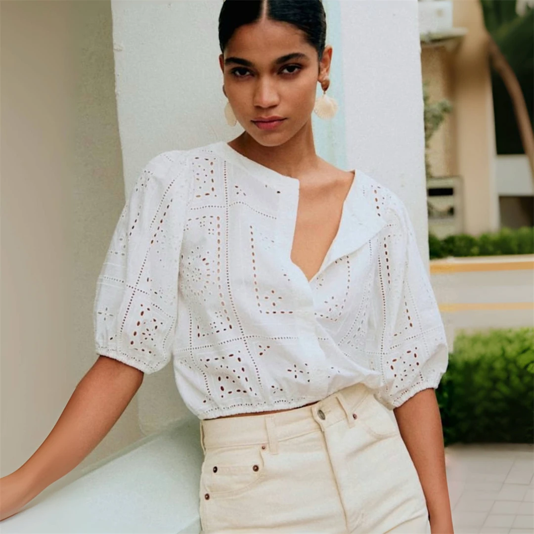 

Paris Seza Hollow out Laser Hole Carving Embroidery White Shirt French Style Loose Fit Cotton Bubble Sleeve Breathable Skin-F...