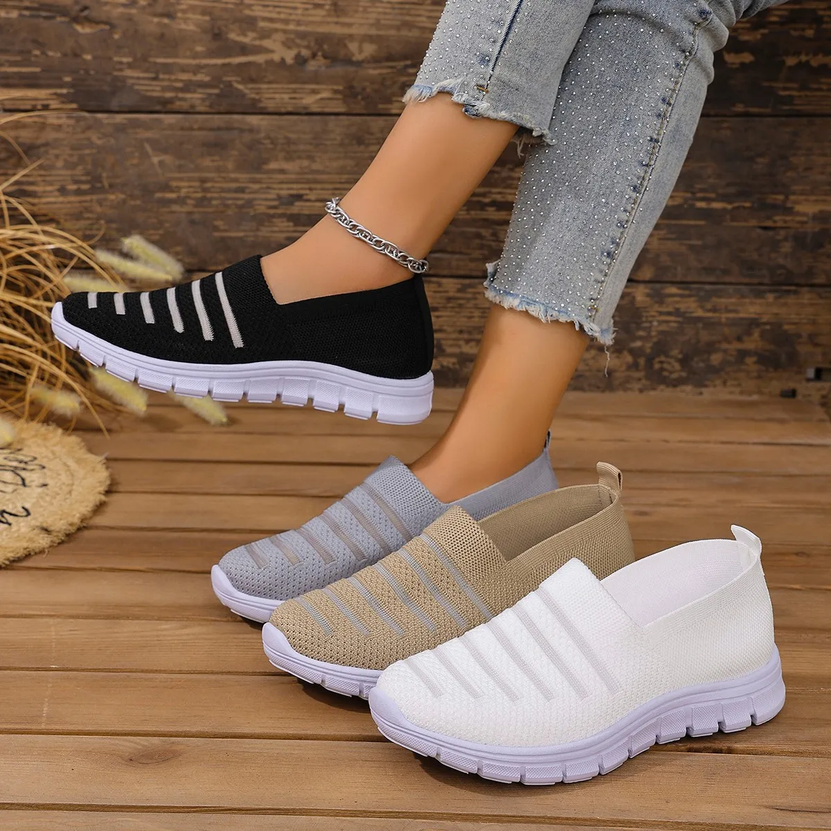 

Летние женские кроссовки 2026: Новые вязаные повседневные кроссовки на мягкой подошве, удобные вулканизированные кроссовки для бега 5478