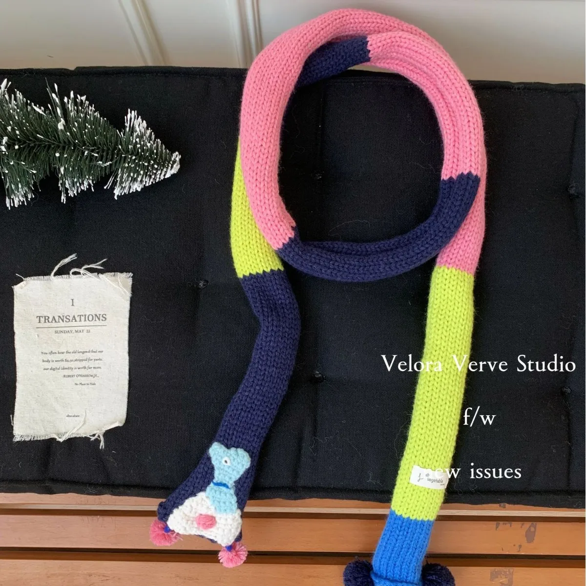 2026 New Korean Atmosphere Long Skinny Colorful Striped Knit Scarf Women Autumn Winter Fashion Narrow Neck Wrap Trendy Scarves