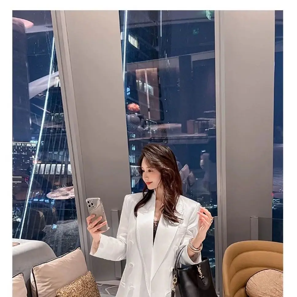 High Temperament Satin Blazer Women's 2026 Autumn And Winter New Korean Version Loose Casual Wide Version Suit Top