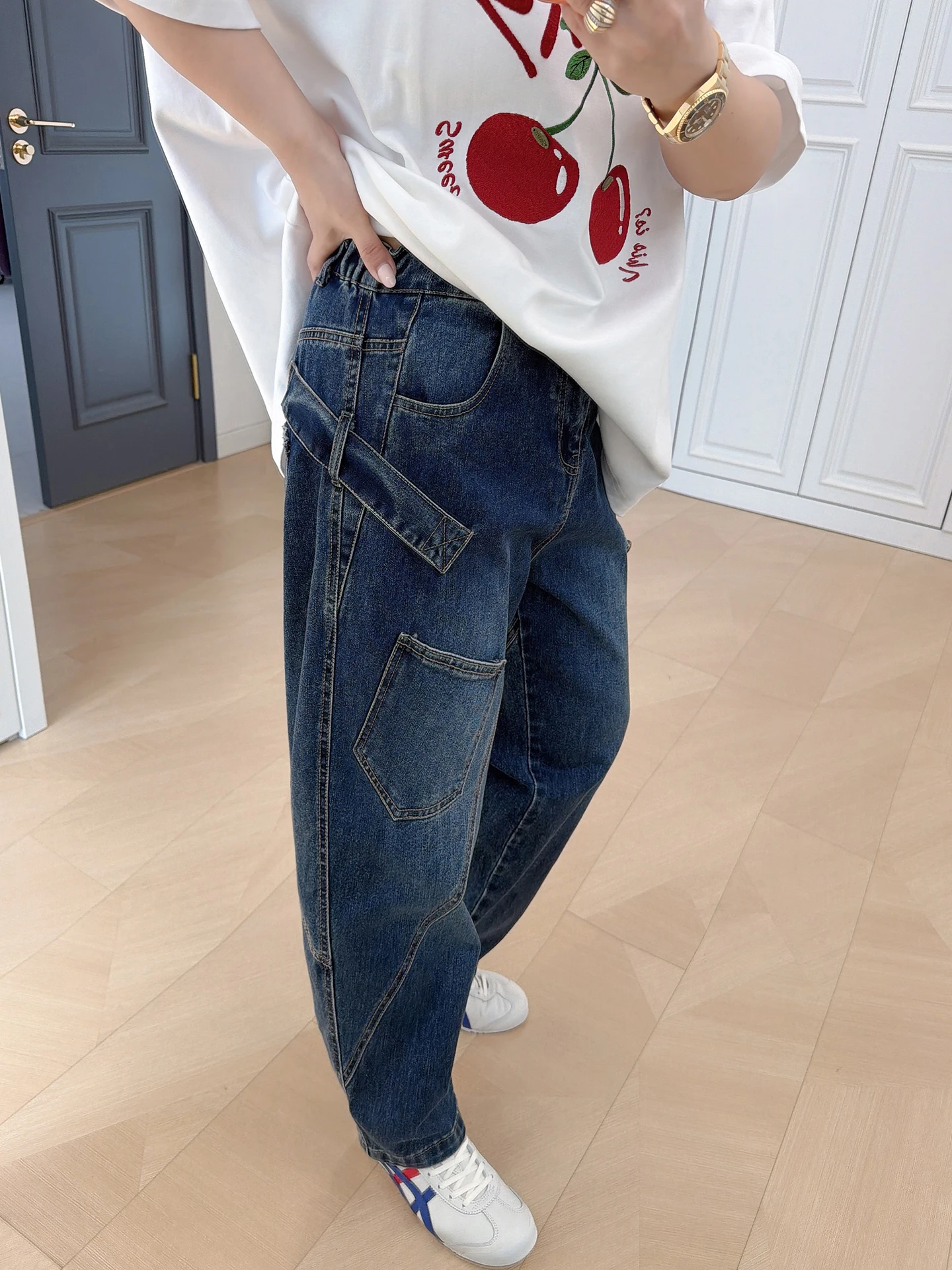 

Retro Large Size Women's Casual Harlan Jeans Cover Hip American Style 200 Pounds plus Size Denim Pants High Waist Loose Fit