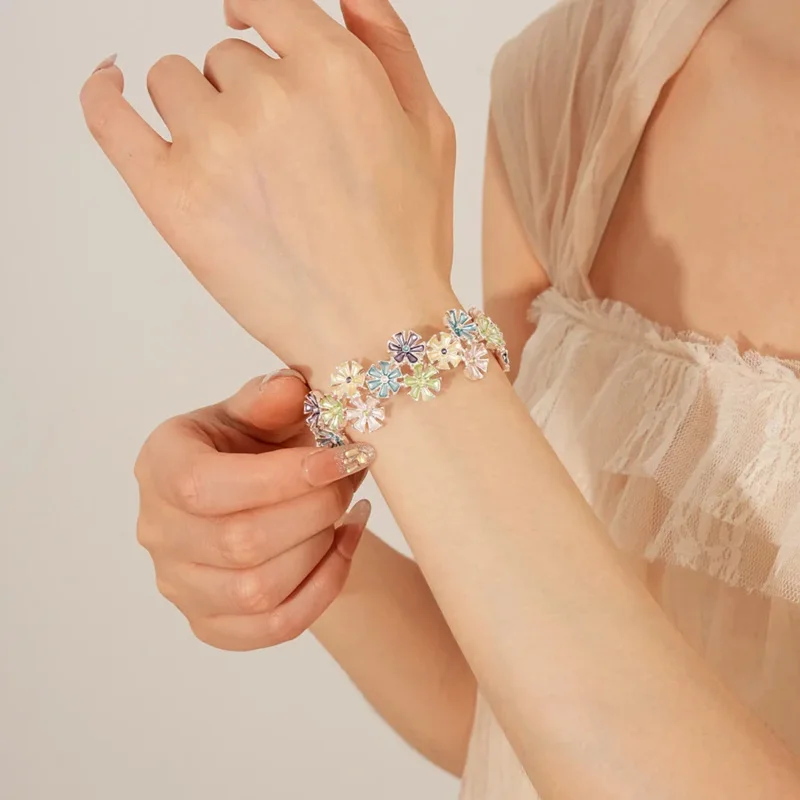 

Korean Style Flowers Elastic Bracelets Sweet Simple Women's Bracelet Design Fashion Gift Girl Ornament