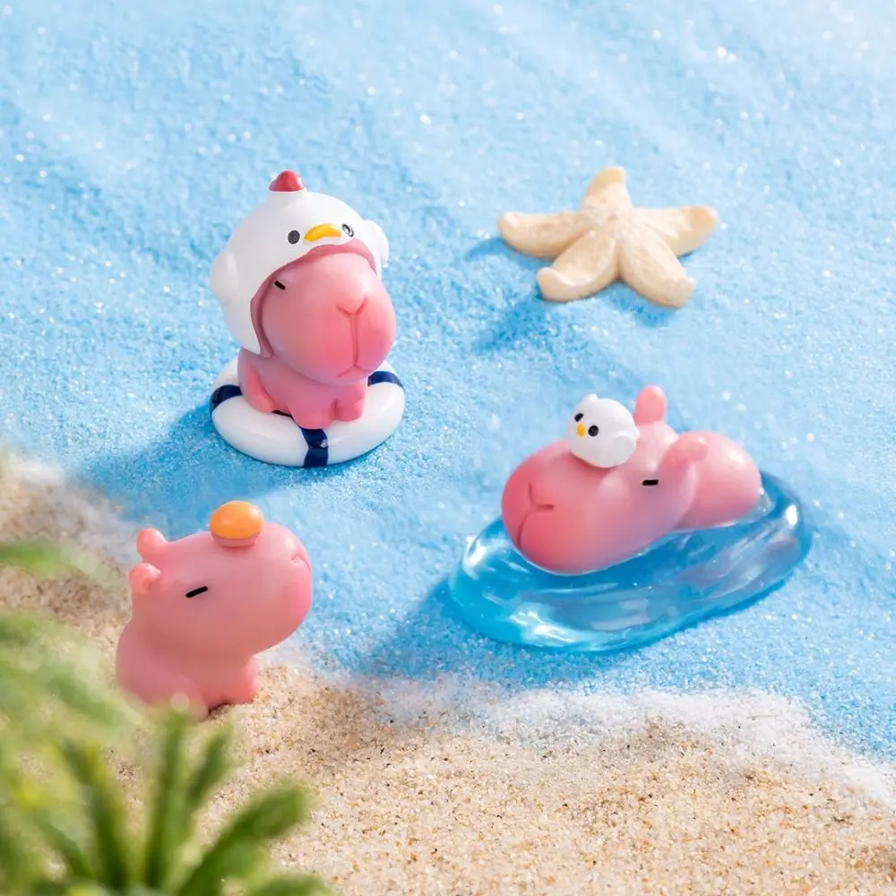 Statua di capibara in resina cartone animato Accessori rosa Figurine di capibara in miniatura Ornamento per auto Figurina di mini animali fai da te