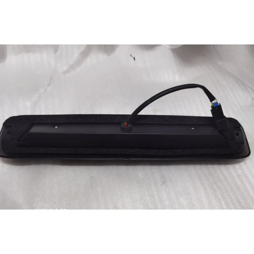 

Suitable for Chevrolet Silverado 1999-2006 High Brake Lights Syrah Tail Lights