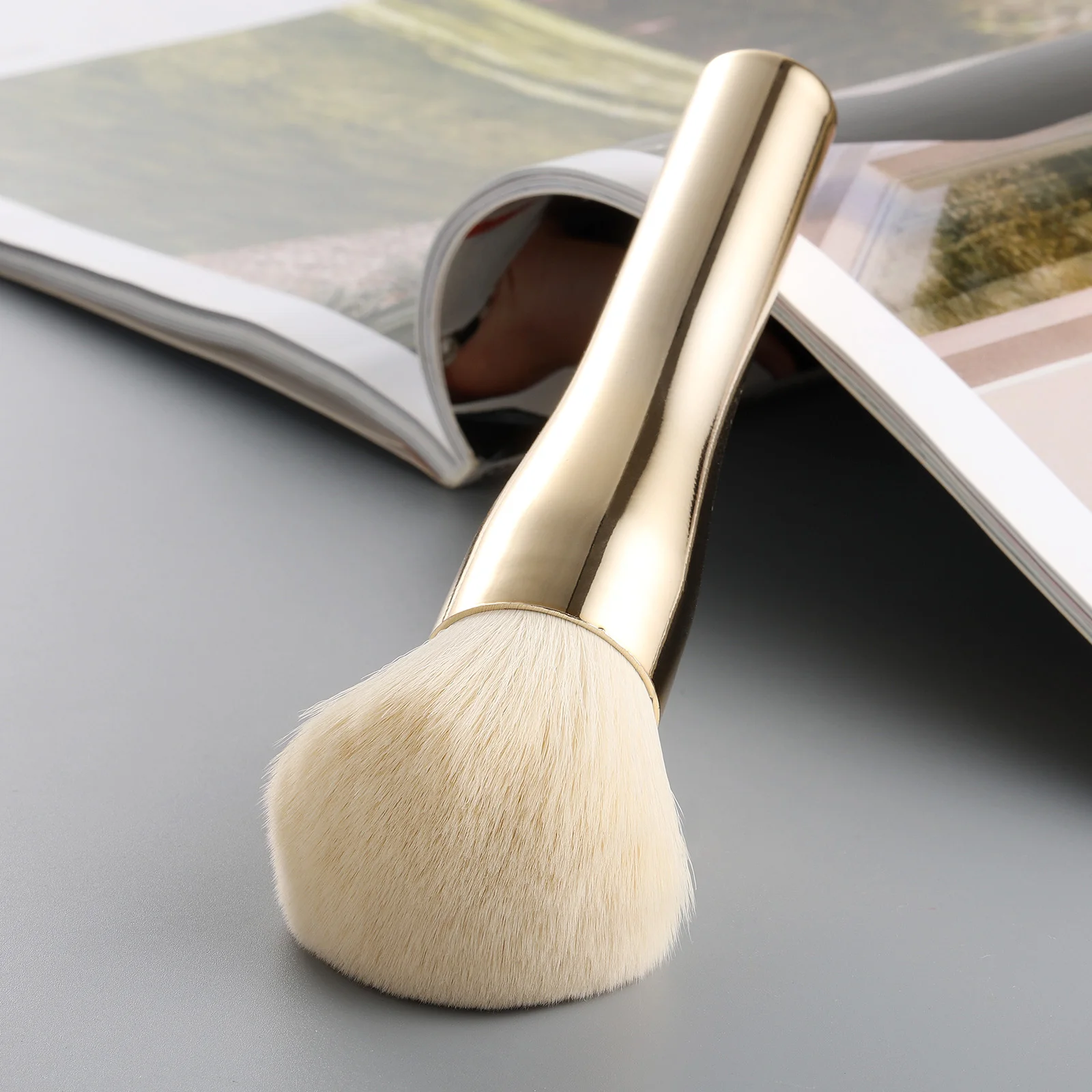 Single large powder brush quality makeup brush professional makeup tools