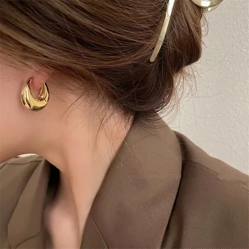 Huitan Fashion Metal Hoop Earrings for Women Simple Versatile Daily Wear Everyday Ear Accessories Young Girls Statement Jewelry