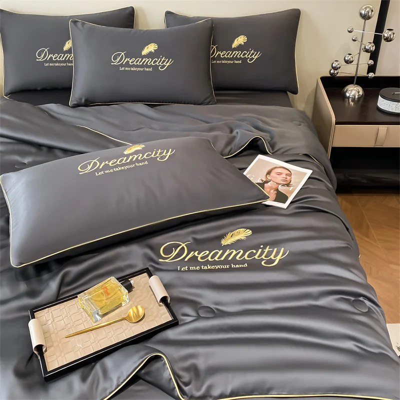 2/3PC Elegant Plume Embroidery Summer Bedding Set Multiple Sizes Decorative Lightweight Quilt Set Wrinkle Resistant Comfortable Bed Linen for Bedroom Guest Room Home Decoration