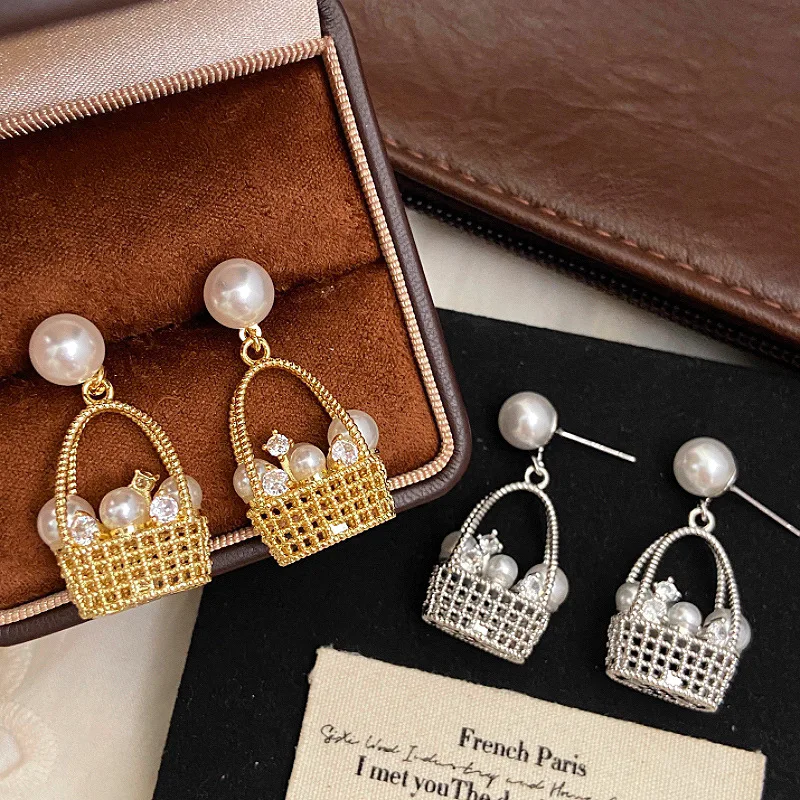 2025 Korea new design fashionable 14K gold plated metal basket zircon bead earrings elegant women's daily work accessories