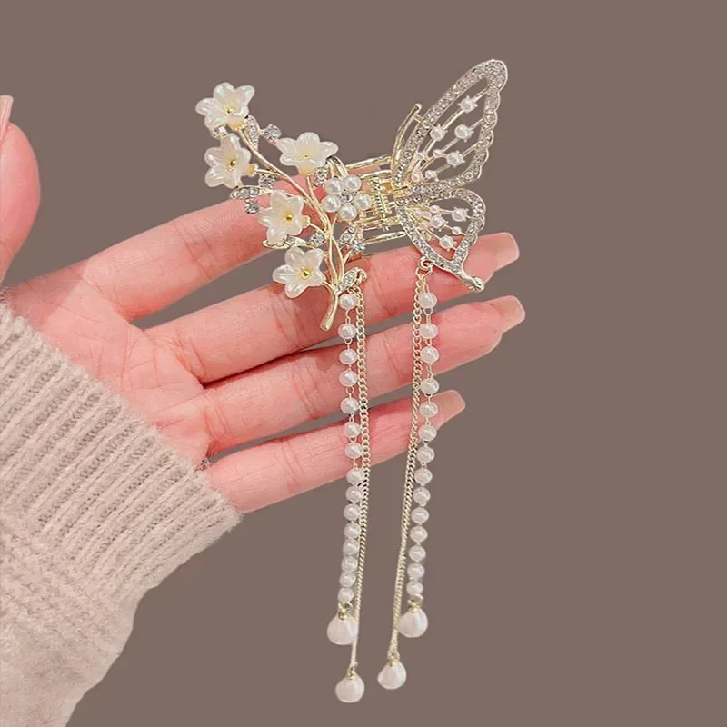 Butterfly Tassel Pearl Hair Claw Red Flower Festival Hairpin for Girls Ponytail Hair Clips Crab Women Fashion Accessories Gifts