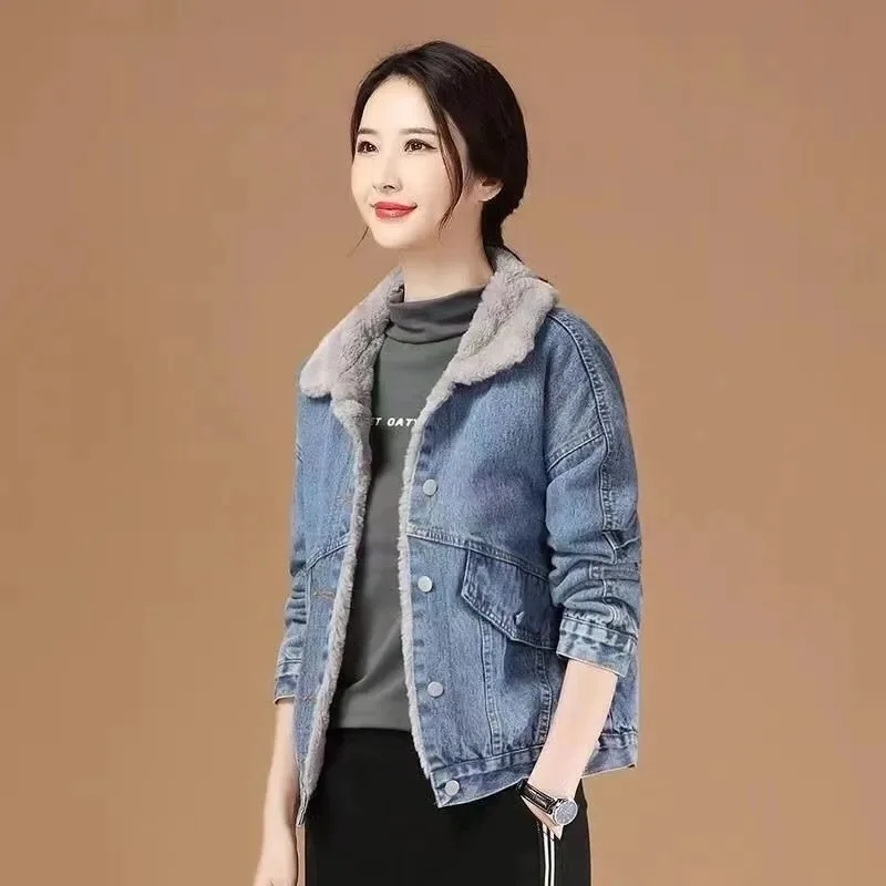 Women 2023 Autumn/Winter Loose and High-end Foreign Style Embroidered Warm Cotton Jacket With Plush Thick Denim Coat Solid Color