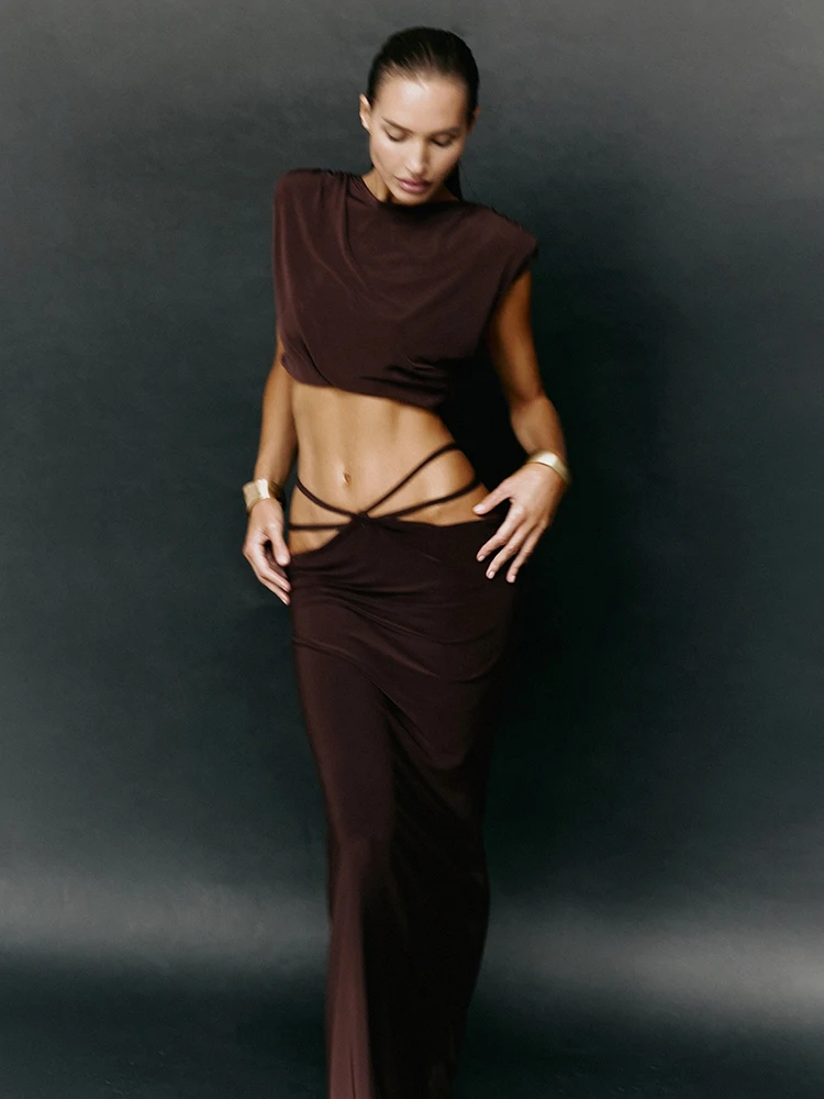 

Whatiwear Ruched Hipster 2 Piece Set Women O-Neck Sleeveless Crop Tops+Hollow Bandage Long High Waist Skirt Trend Elegant Suits