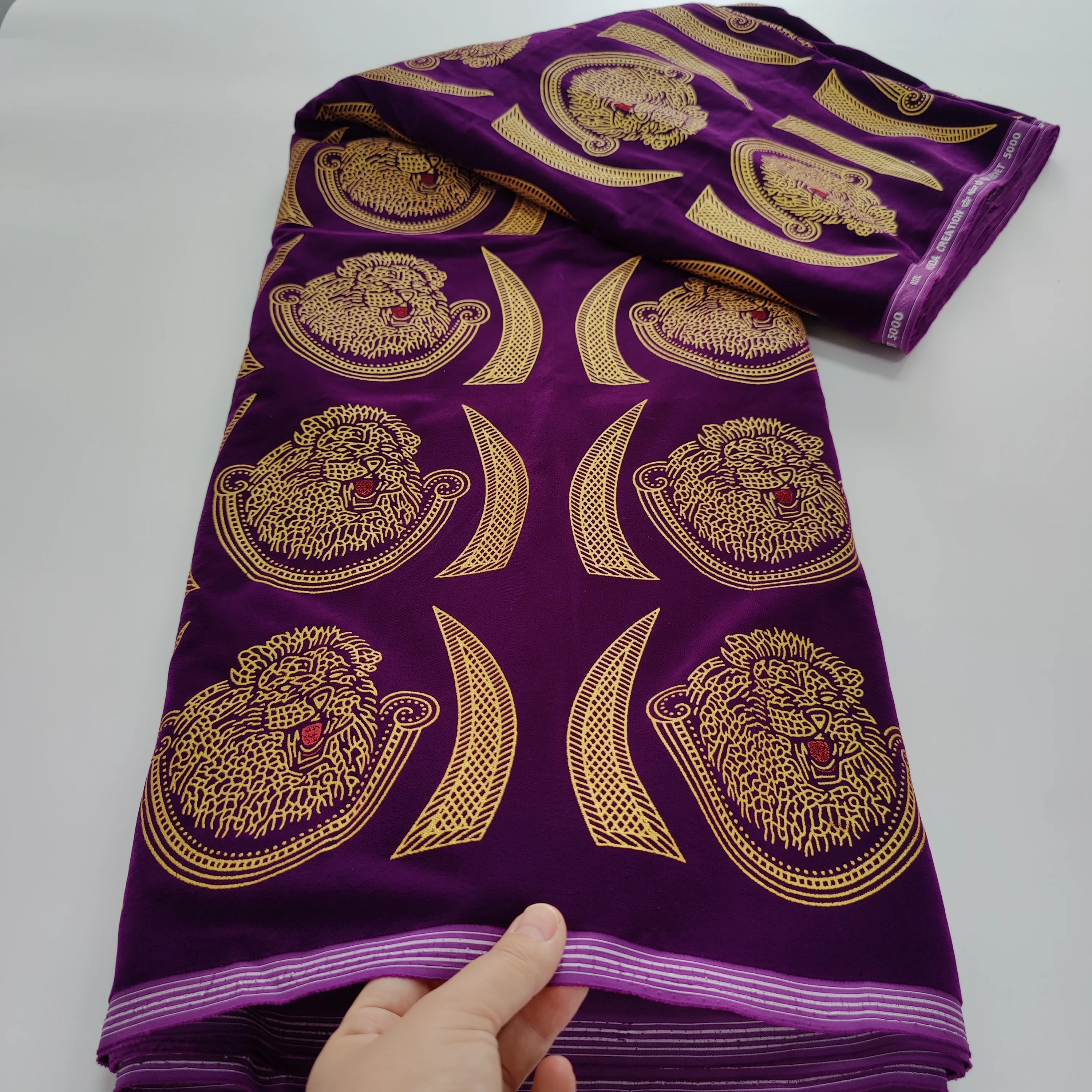 Purple Lion Print Ankara Velvet Lace Member Uniform Sewing Material Nigeria George Isiagu Soft Party African Dress DIY Fabrics