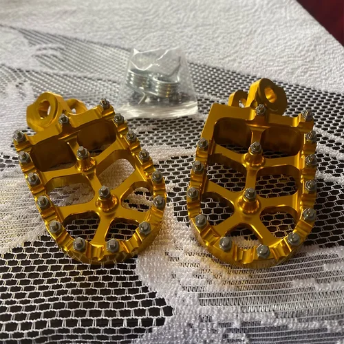 Imagen 2 del producto Reposapiés para motocicleta Suzuki RMZ250 RMZ450 RMX450Z 250RMZ 450RMZ RM-Z RMZ 250 450 RMX 450Z