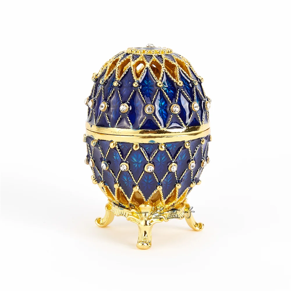 Russia's egg ornament collection commemorates Easter eggs, European ornaments and crafts, hand-written gifts abroad.